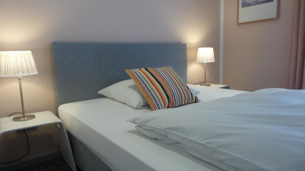 Hotel Alt - Tegel Berlin Oda fotoğraf
